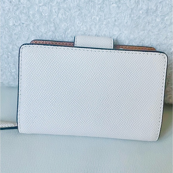 COACH Medium Zip & Snap Wallet 🐻‍❄️ NWT - Picture 2 of 15